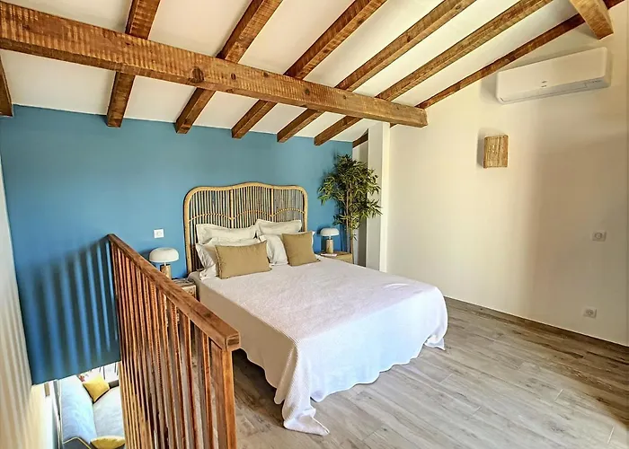 Très Beau Duplex Vue Panoramique Mer, Proche *